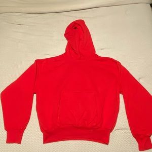 Selling Yeezy hoodie 2021 brand new! Color red it’s a medium size